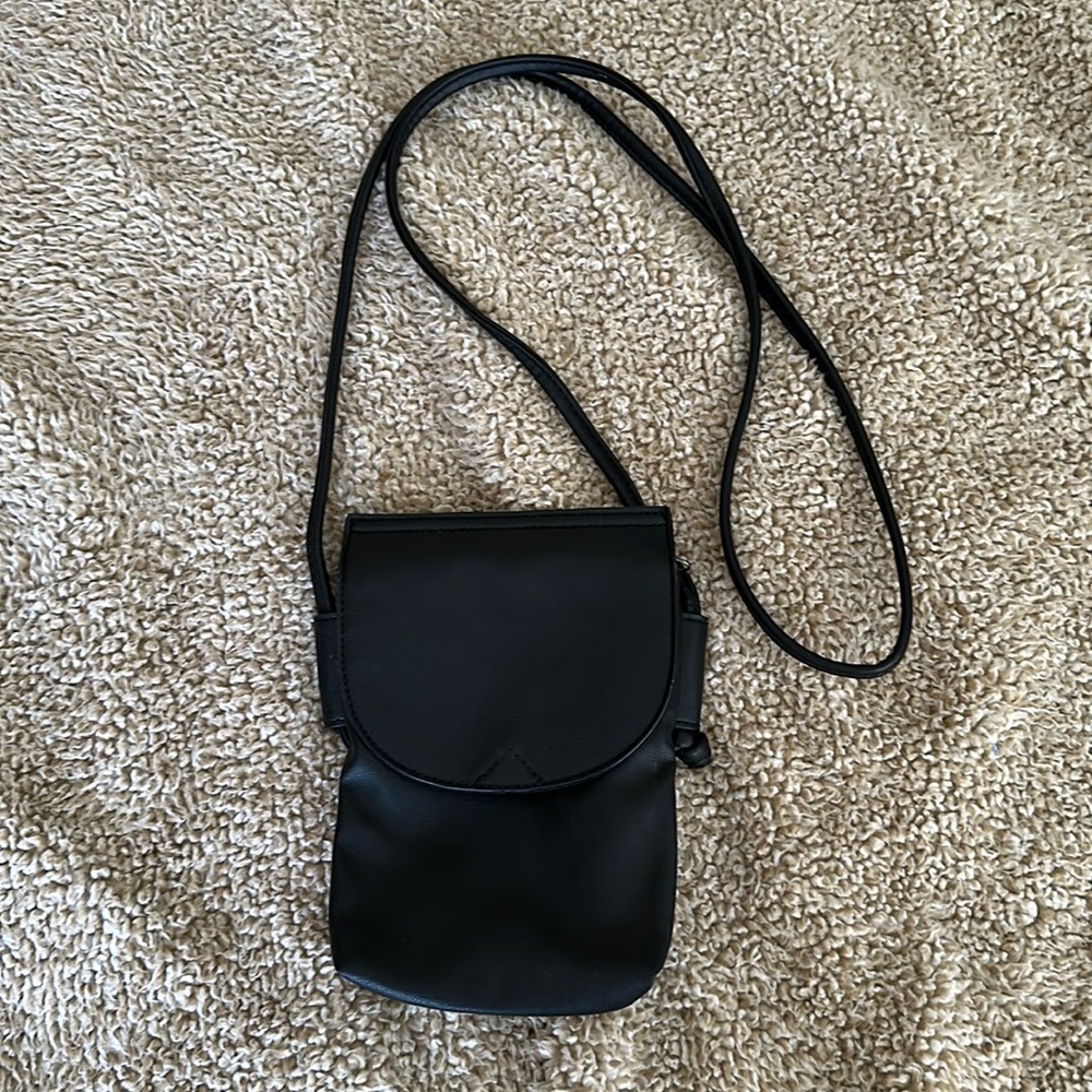 Black crossbody bag